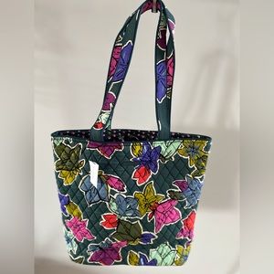 Vera Bradley Tote Quilted ✨ Falling Flowers